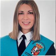 He estudiado Humanidades he tocado todo el ámbito de cultura general, soy seria, extrovertida y risueña